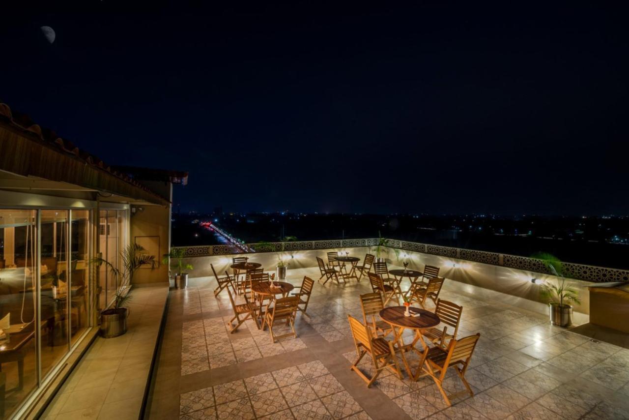 Hotel One Garden Town, Lahor Kültér fotó