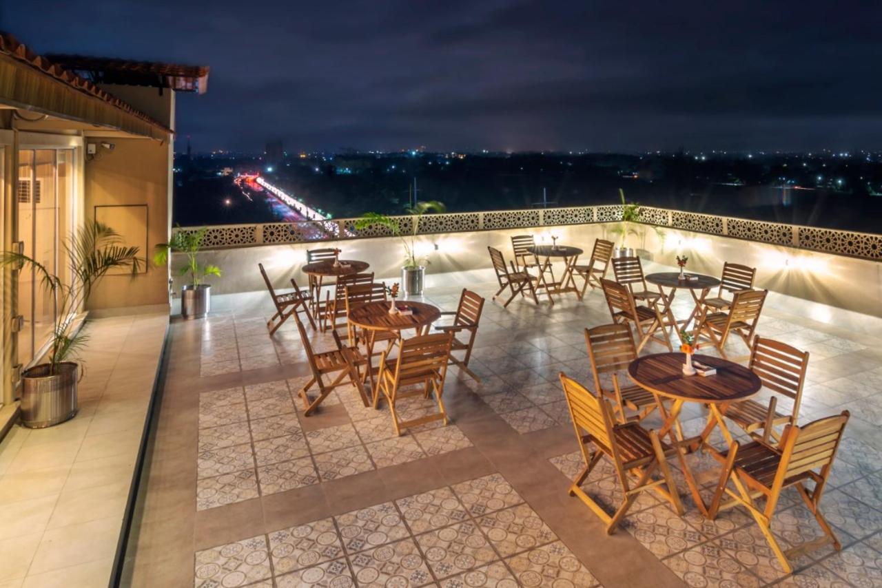 Hotel One Garden Town, Lahor Kültér fotó