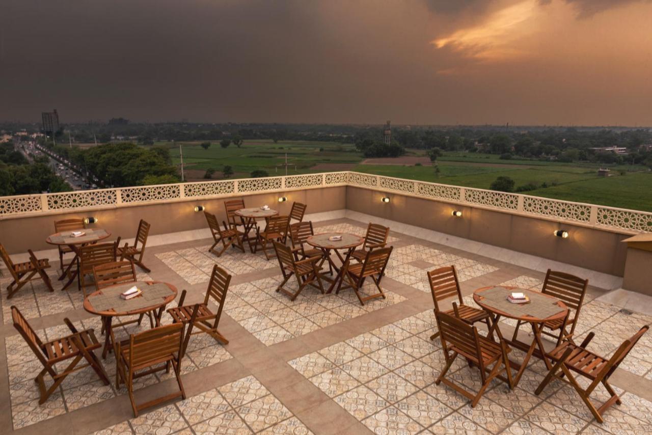Hotel One Garden Town, Lahor Kültér fotó